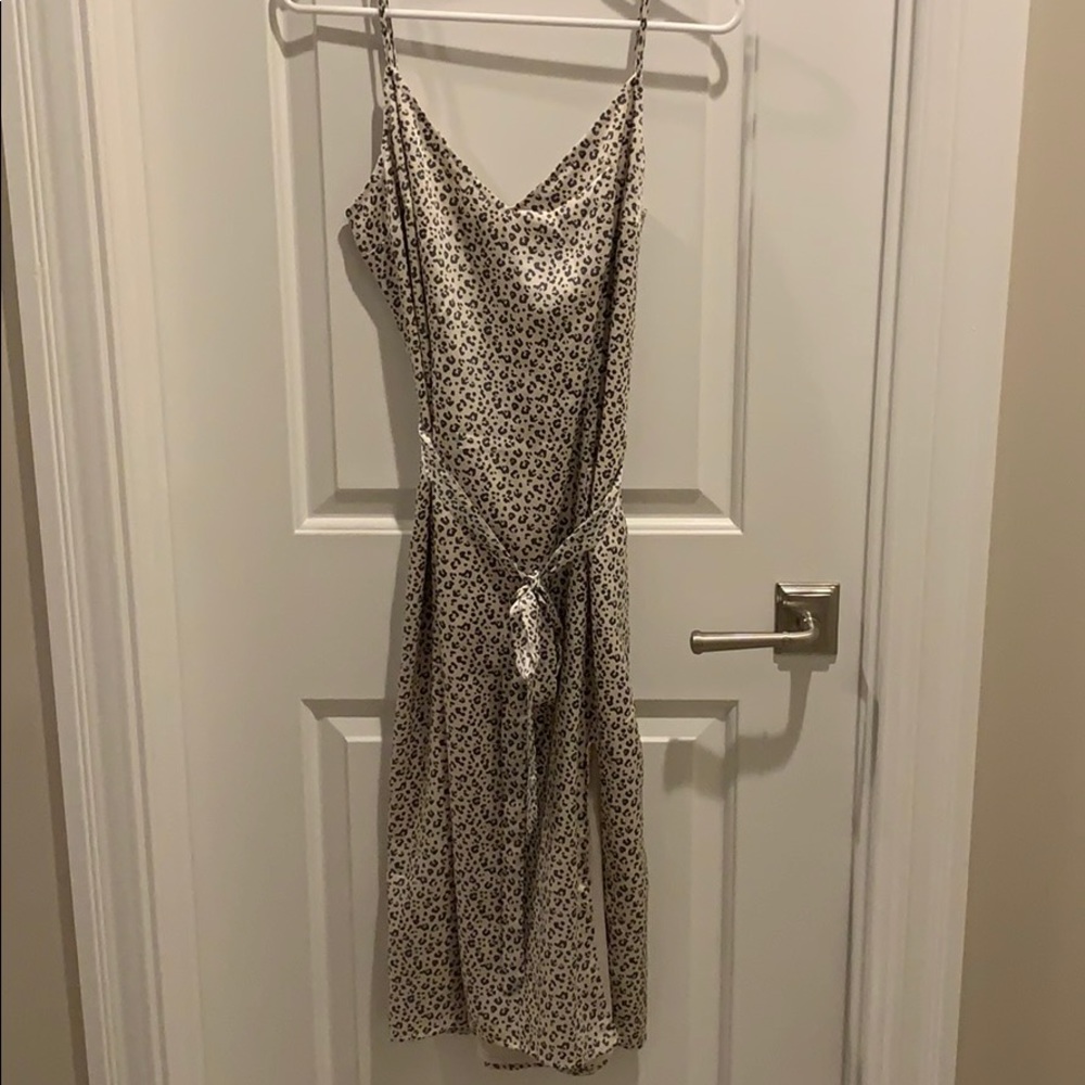 satin leopard dress abercrombie and fitch